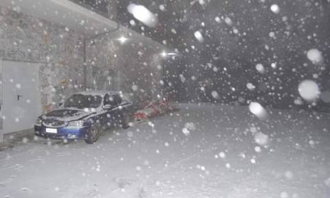 Κακοκαιρία: Πυκνή χιονόπτωση σε πολλές περιοχές της Ελλάδας