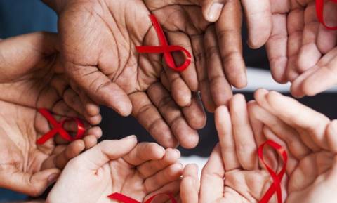 Συγκλονιστικά στοιχεία: Οι μισοί οροθετικοί δεν γνωρίζουν ότι είναι φορείς του HIV