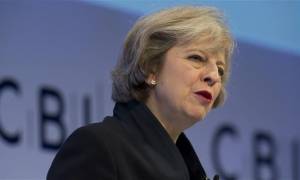 Βρετανία: Η Βουλή στηρίζει τη Μέι στο Brexit