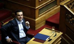 Ο Τσίπρας μοιράζει «συσσίτιο» σε 1,6 εκατ. συνταξιούχους λίγο πριν «πνίξει» την Ελλάδα στους φόρους