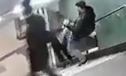 Βερολίνο: Συνελήφθη ο άνδρας που έσπρωξε γυναίκα στις σκάλες του μετρό (Vid)