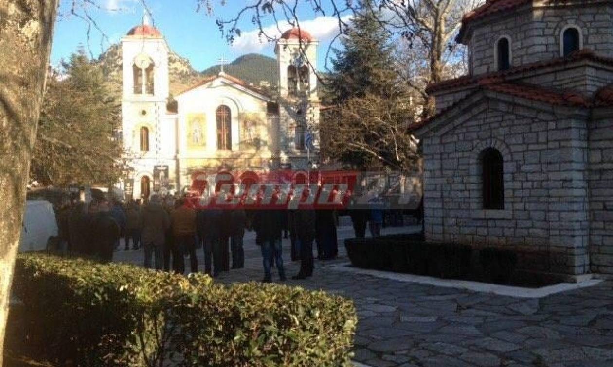 Θρήνος στην κηδεία της αδελφής του δημάρχου Καλαβρύτων