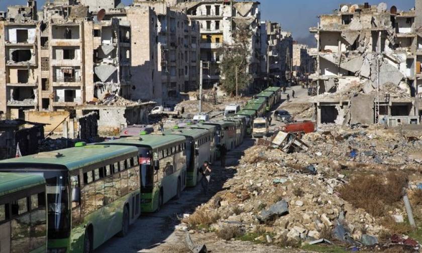 Συρία: Εκατοντάδες άνθρωποι απομακρύνθηκαν από το Χαλέπι (pics+vids)