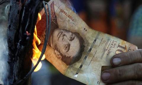 Βενεζουέλα: Υποχωρεί ο Μαδούρο αντιμέτωπος με κύμα λεηλασιών και διαδηλώσεων (Vid+Pics)