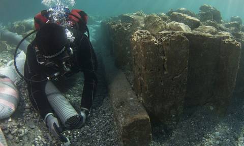 Νέες συγκλονιστικές ανακαλύψεις στο αρχαίο λιμάνι του Λεχαίου (photos&video)