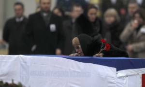 Δολοφονία Ρώσου πρέσβη: Η σορός του επιστρέφει στη Μόσχα – Τον εκτέλεσε με 9 σφαίρες (pics)