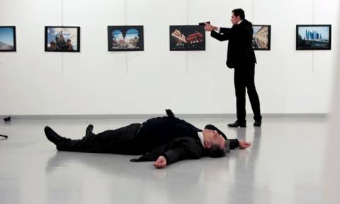 ΣΟΚ: «Άνθρωπος» του Ερντογάν ο δολοφόνος του Ρώσου πρέσβη!