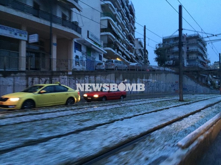 Καιρός Live: Ξεκινά το δεύτερο κύμα χιονιά - Θα χιονίσει πάλι στο κέντρο της Αθήνας