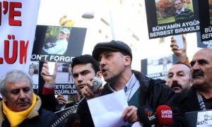 Επιβολή λογοκρισίας στην Τουρκία: Συνελήφθη ο διάσημος δημοσιογράφος Αχμέτ Σικ