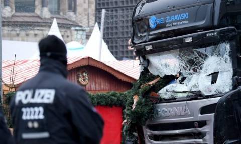 Τρομοκρατική επίθεση Βερολίνο: Νέα γκάφα! Συνέλαβαν ύποπτο που δε γνώριζε καν οδήγηση