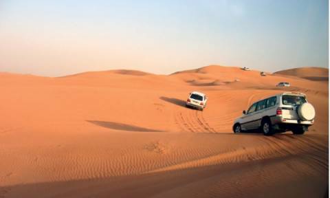 Με κολύμπι στον Αραβικό Κόλπο και σαφάρι στην έρημο, αποχαιρετά το 2016 το Κατάρ
