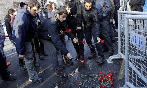 Επίθεση Κωνσταντινούπολη - Συγκλονιστικές εικόνες: Ο μακελάρης «γάζωσε» μέχρι και τα πατώματα