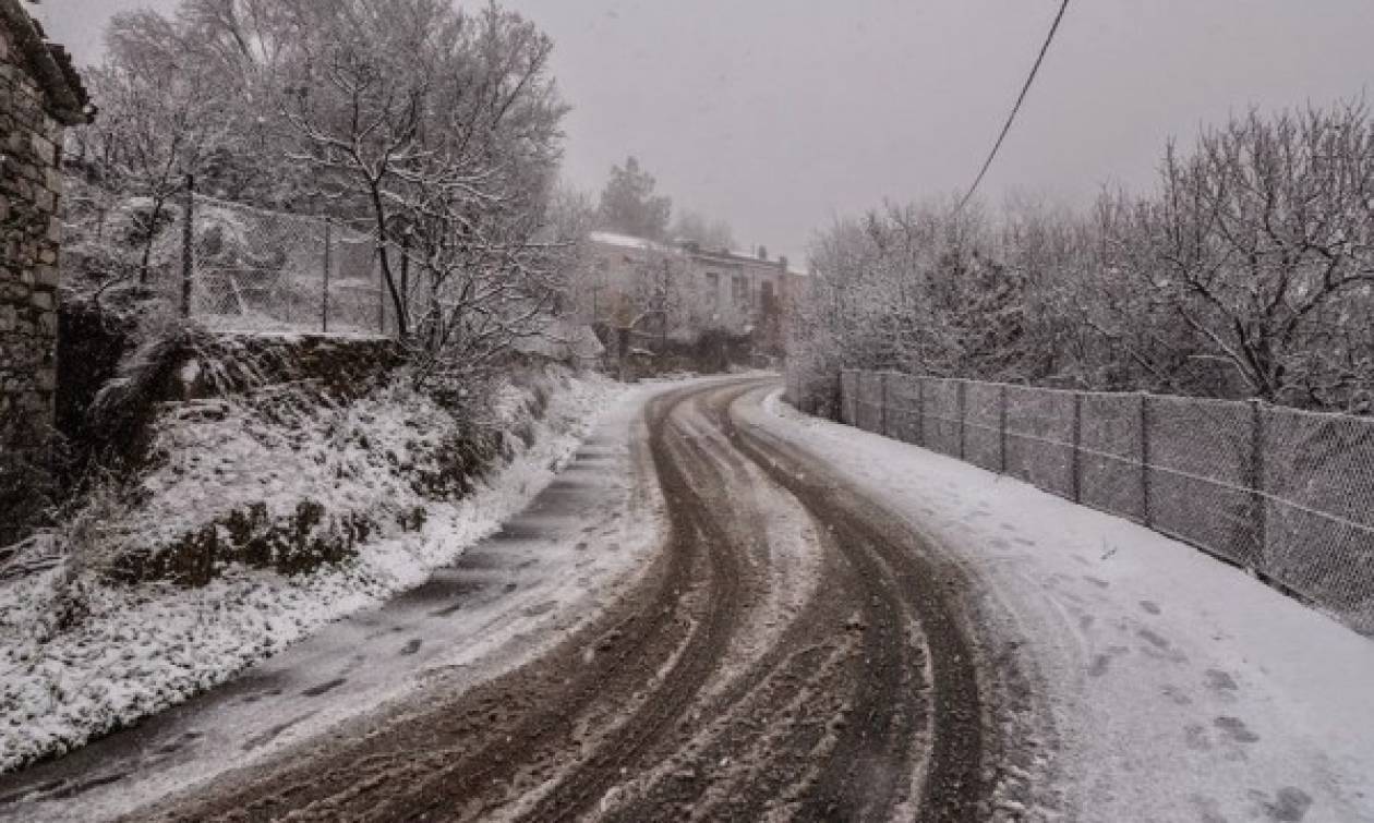 Κακοκαιρία: Επιχείρηση διάσωσης για 8 εγκλωβισμένους στα ορεινά του Πλωμαρίου