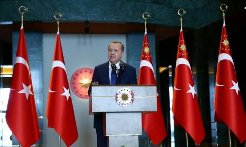 Ο Ερντογάν «βλέπει» καλύτερες σχέσεις με τις ΗΠΑ υπό τον Τραμπ