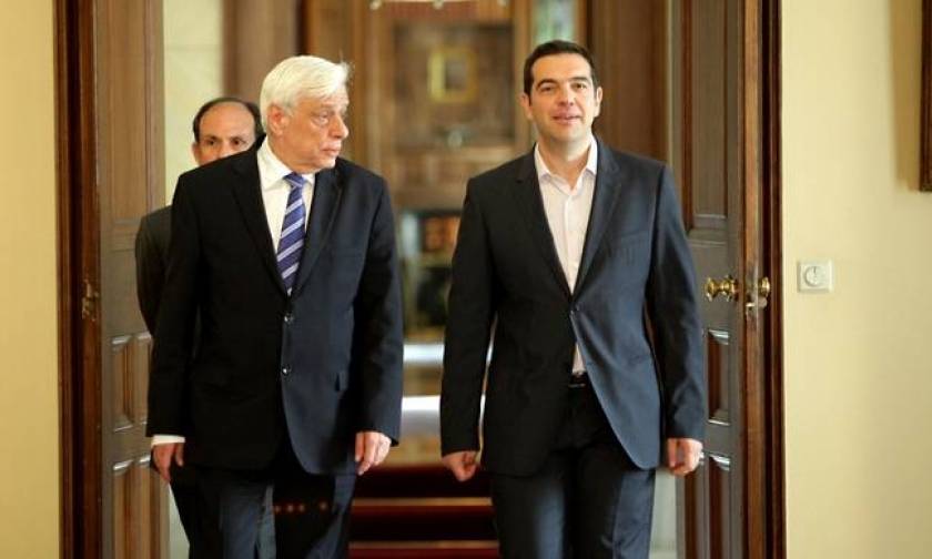 Κυπριακό: Συνάντηση Παυλόπουλου - Τσίπρα τώρα στο Προεδρικό Μέγαρο