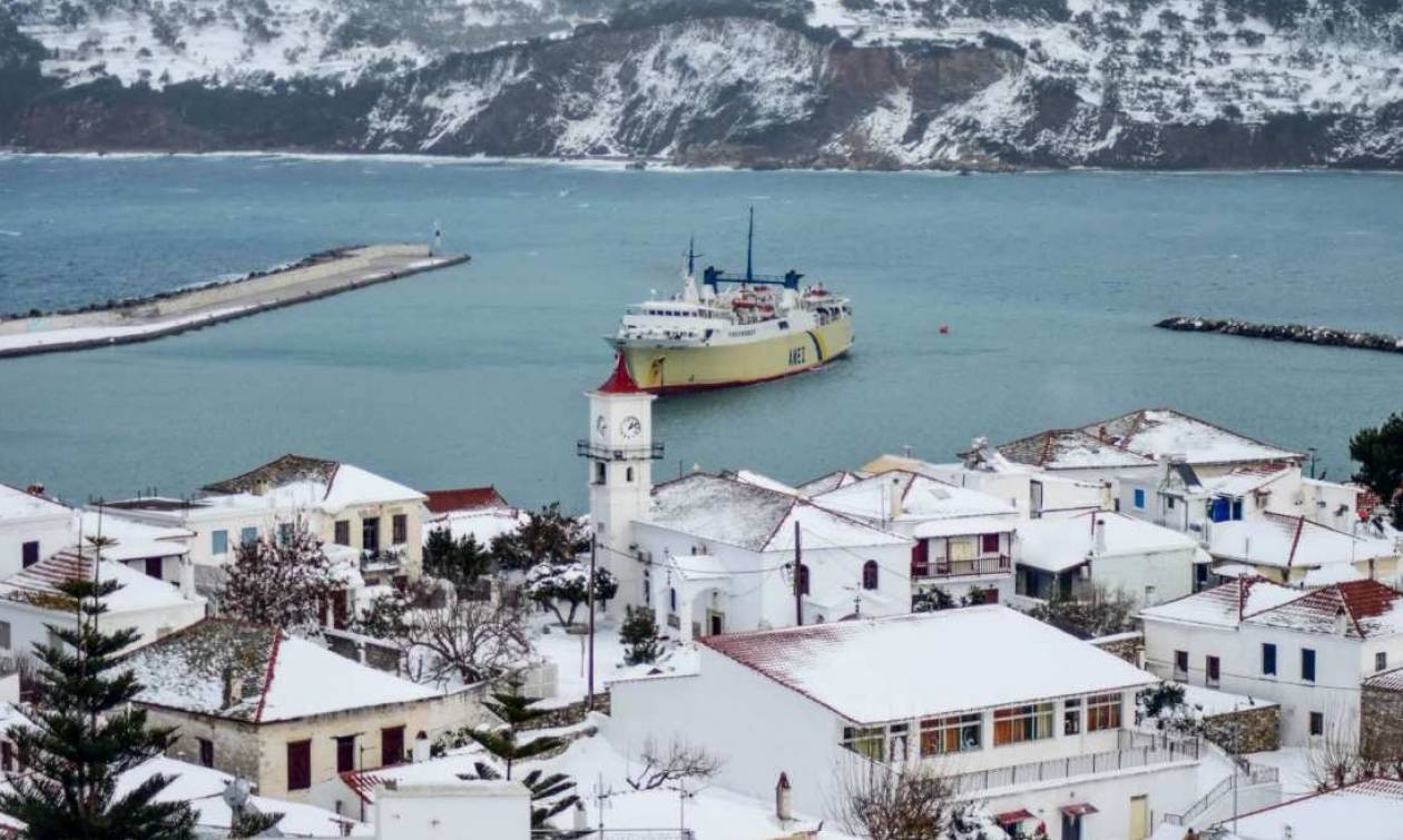 Καιρός: Νέα χιονοθύελλα στην Αλόννησο - Κραυγή αγωνίας από το δήμαρχο: «Βοηθήστε μας»