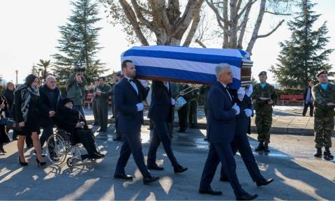 Κυριάκος Αμοιρίδης: Θρήνος στην κηδεία του Έλληνα πρέσβη (pics)