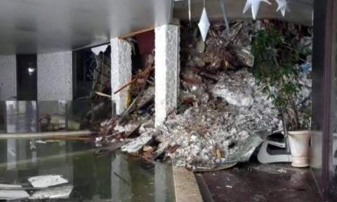 Χιονοστιβάδα - Ιταλία: Σοκάρουν οι πρώτες εικόνες μέσα από το ξενοδοχείο στο οποίο θάφτηκαν 30 άτομα