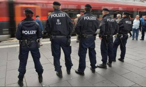 Συναγερμός στην Αυστρία: Έρευνες σε σπίτια μετά τη σύλληψη υπόπτου για τρομοκρατία