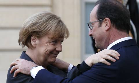 Συνάντηση κορυφής Ολάντ - Μέρκελ: Έκκληση για ευρωπαϊκή ενότητα