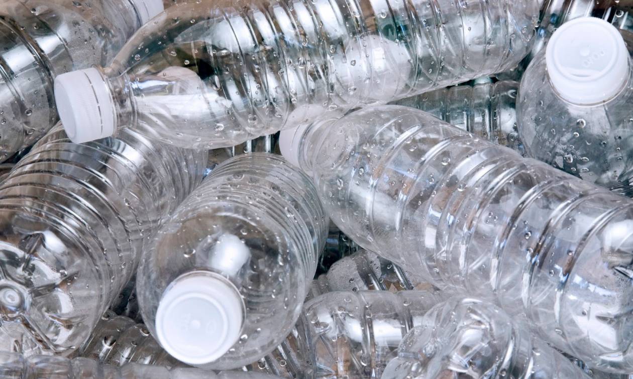 Δεν πάει το μυαλό σου! Τι μπορείς να φτιάξεις με πλαστικά μπουκάλια; (vid + pics)