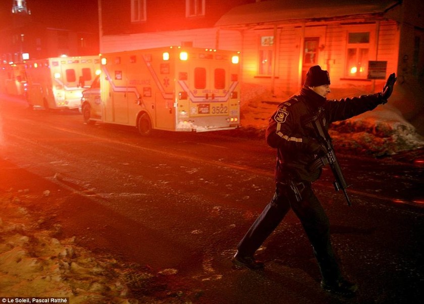 Μακελειό στον Καναδά: Ανθρωποκυνηγητό για τους δράστες της ένοπλης επίθεσης σε τέμενος του Κεμπέκ