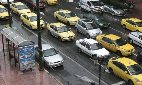 Καιρός - Προσοχή: Κυκλοφοριακό χάος - Αυτοί οι δρόμοι της Αθήνας είναι απροσπέλαστοι