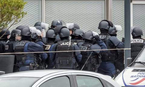 Επίθεση Γαλλία: Γνωστός στις μυστικές υπηρεσίες ο άνδρας που σκοτώθηκε στο αεροδρόμιο Ορλί