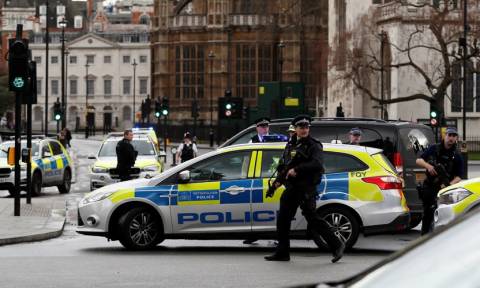 Επίθεση στο Λονδίνο – Η επόμενη μέρα: Δείτε LIVE εικόνα από το σημείο της επίθεσης
