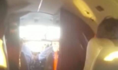 Τρόμος σε πτήση: Άνοιξε η πόρτα κατά την απογείωση (vid)