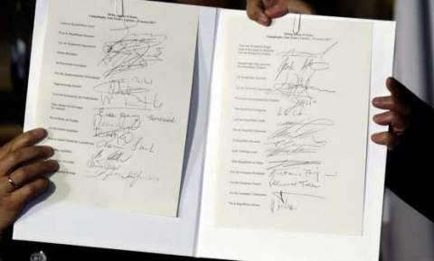 Οι 27 υπέγραψαν τη Διακήρυξη της Ρώμης με την ίδια πένα που χρησιμοποιήθηκε για τη γέννηση της