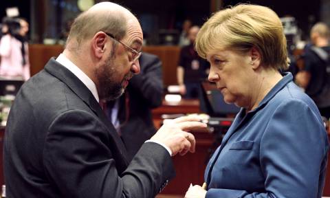 «Καλπάζει» το SPD του Σουλτς έναντι του CDU της Μέρκελ – Σημαντική πτώση του ακροδεξιού AfD