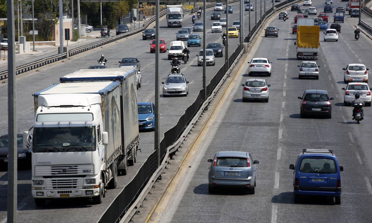 Απίστευτη ταλαιπωρία για τους εκδρομείς του Πάσχα: Άρον - άρον εγκαταλείπουν την Αθήνα