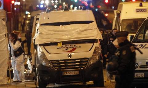 Επίθεση Παρίσι: Συγκλονιστικό βίντεο ντοκουμέντο από τη στιγμή των πυροβολισμών