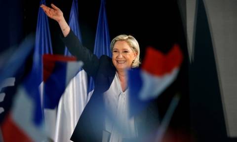 Αποτελέσματα γαλλικών εκλογών 2017 - Bloomberg: Νικήτρια είναι η Λεπέν