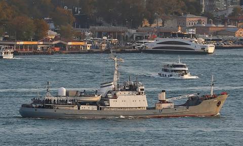Σύγκρουση ρωσικού πλοίου με εμπορικό στη Μαύρη Θάλασσα