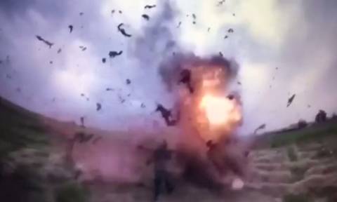 Βίντεο σοκ: Τζιχαντιστής ζωσμένος με εκρηκτικά ανατινάζεται για να μην τον πιάσουν