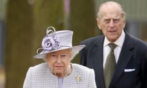 Αγγλία: Οργιάζουν οι φήμες για την έκτακτη σύσκεψη στο παλάτι του Μπάκινγχαμ