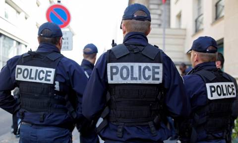 Γαλλία: Συνελήφθη ύποπτος για τρομοκρατία κοντά σε στρατιωτική βάση στο Παρίσι