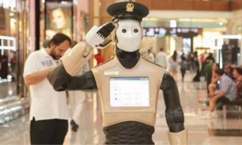 Έπιασαν δουλειά τα ρομπότ! Άλλο κάνει περιπολίες στο Ντουμπάι και άλλο χορεύει βαλς στην Ιαπωνία!