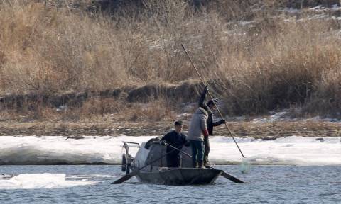 Έξι Βορειοκορεάτες ψαράδες ανακρίνονται από τις αρχές της Νότιας Κορέας
