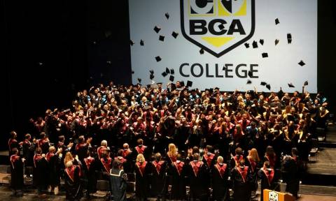 BCA College: Η λαμπρή 45η τελετή αποφοίτησης στο Μέγαρο Μουσικής Αθηνών