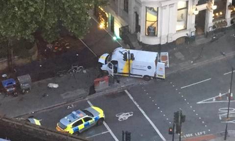 Επίθεση Λονδίνο: Ηρωική προσπάθεια οδηγού ταξί - Προσπάθησε να σταματήσει τους τρομοκράτες