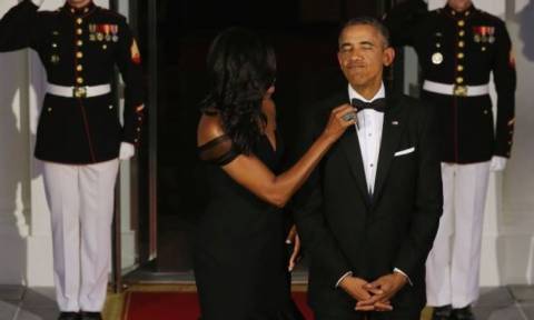 Ο Ομπάμα τα οκτώ χρόνια της θητείας του φορούσε το ίδιο σμόκιν!