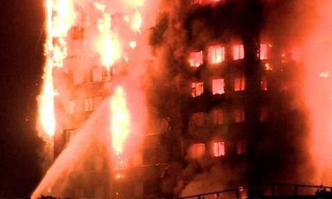 LIVE - Πύρινη κόλαση στο Λονδίνο: Τεράστια φωτιά σε κτήριο 27 ορόφων - Πολλοί τραυματίες (pics&vid)