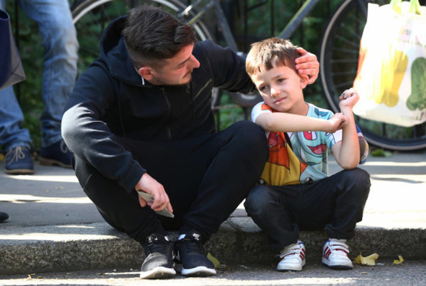 Φωτιά Λονδίνο: Δείτε τη συγκλονιστική φωτογραφία με το μικρό αγόρι (pics)