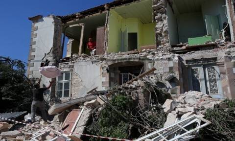 Σεισμός Μυτιλήνη: Θρήνος και απόγνωση στα χαλάσματα – «Σβήστηκε απ΄το χάρτη» η Βρίσα