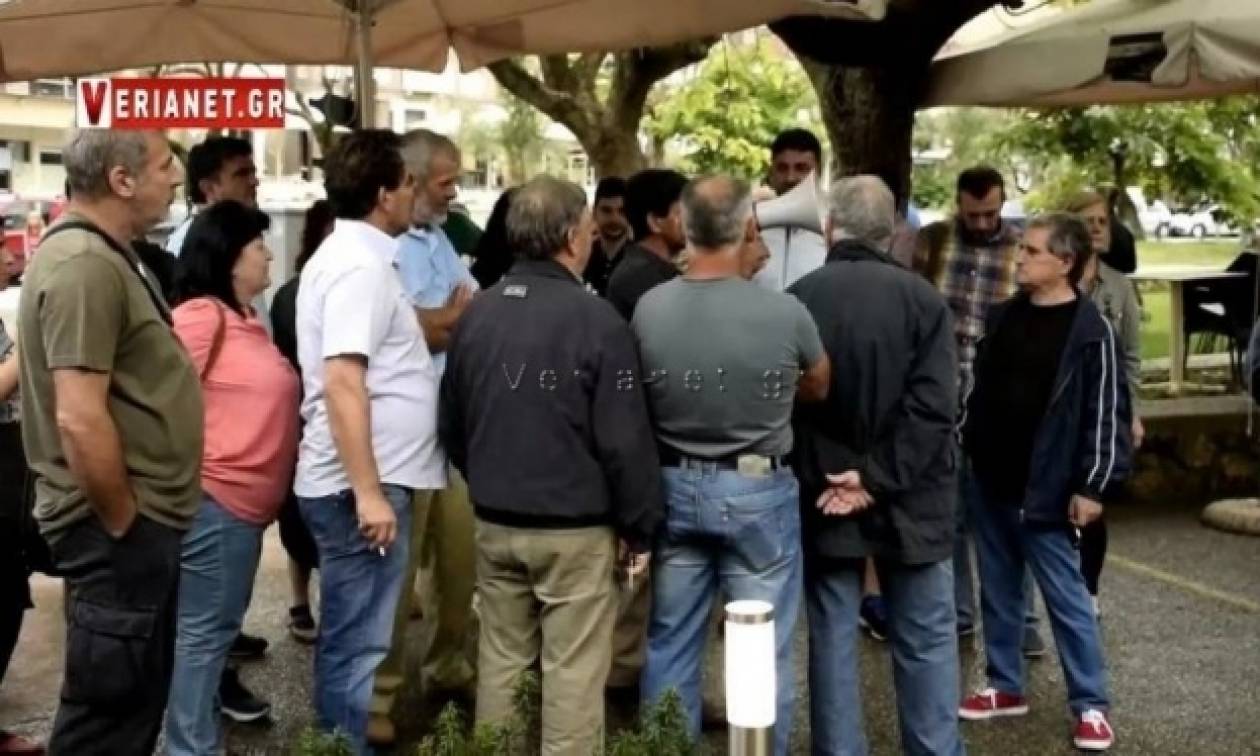 Χαμός στη Βέροια: Αγρότες τα «έψαλαν» στον Αποστόλου - «Άλλα μας έλεγε στα μπλόκα»