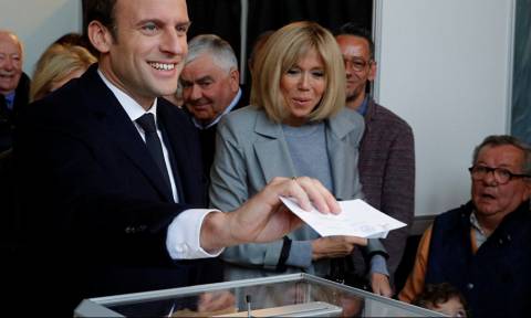 Εκλογές Γαλλία: Θρίαμβος για Εμανουέλ Μακρόν