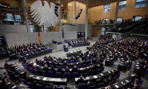«Μπλόκο» από τη γερμανική Βουλή στην εκταμίευση της δόσης προς την Ελλάδα